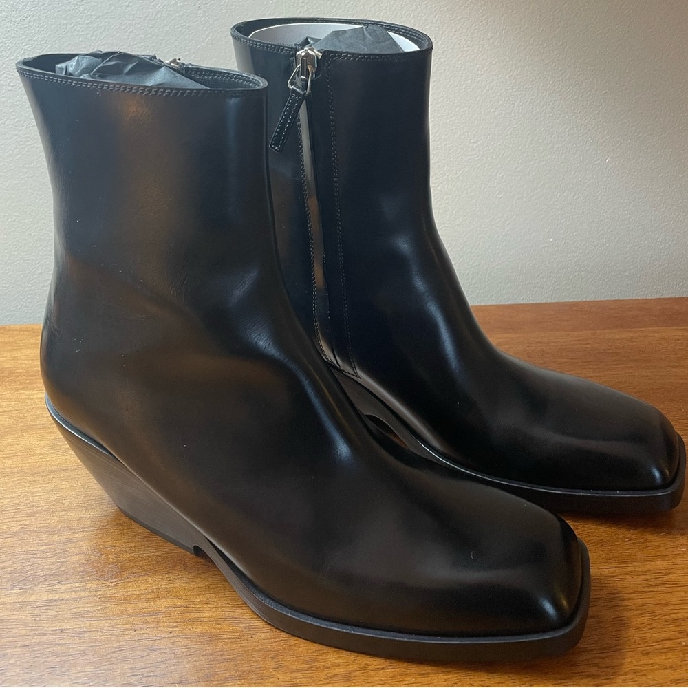 Khaite Hooper Boots